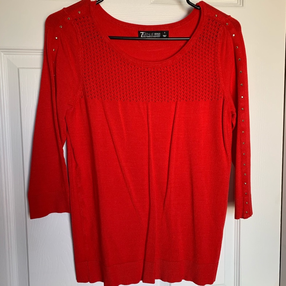 New York and Company 3/4 length sleeve sweater
